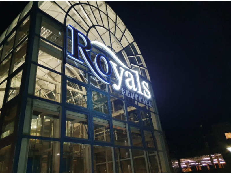 CYGNIA-WEB-CASE-STUDY-ROYALS2